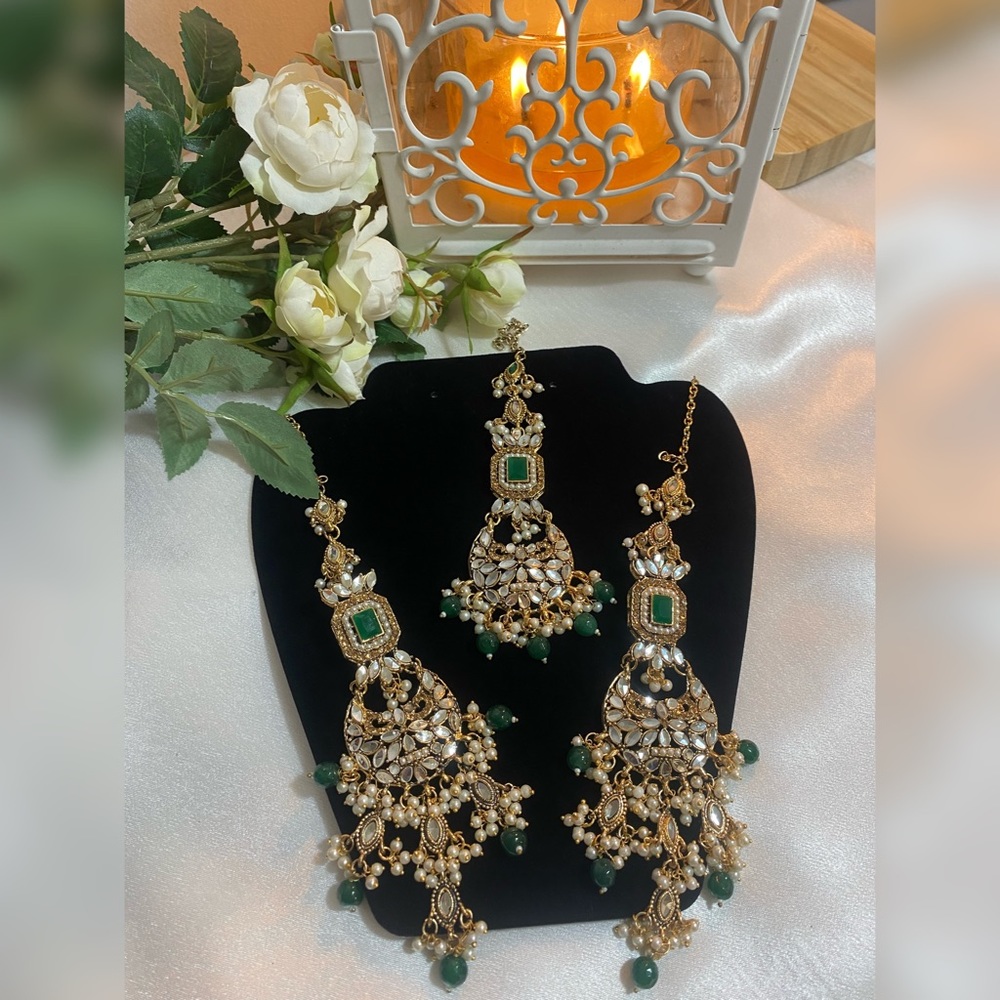 Kundan & Faux Pearl Earrings with Maang Tikka Set - Green